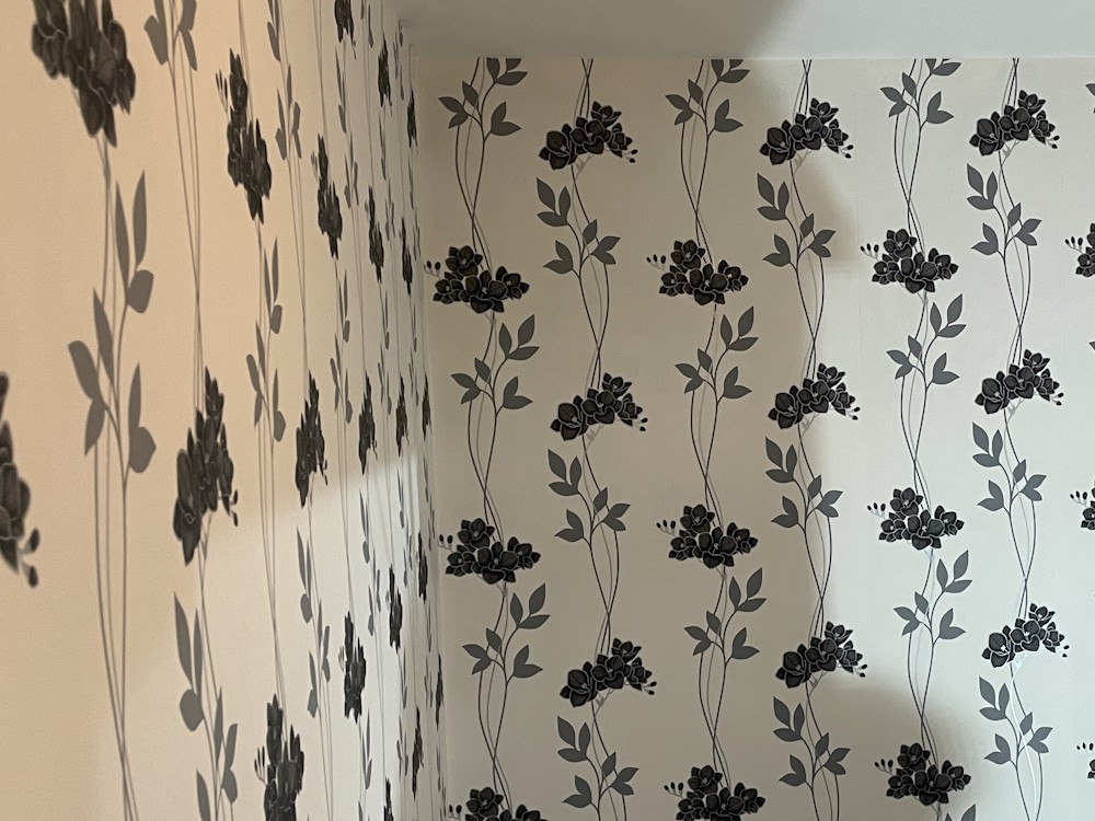 wallpapering